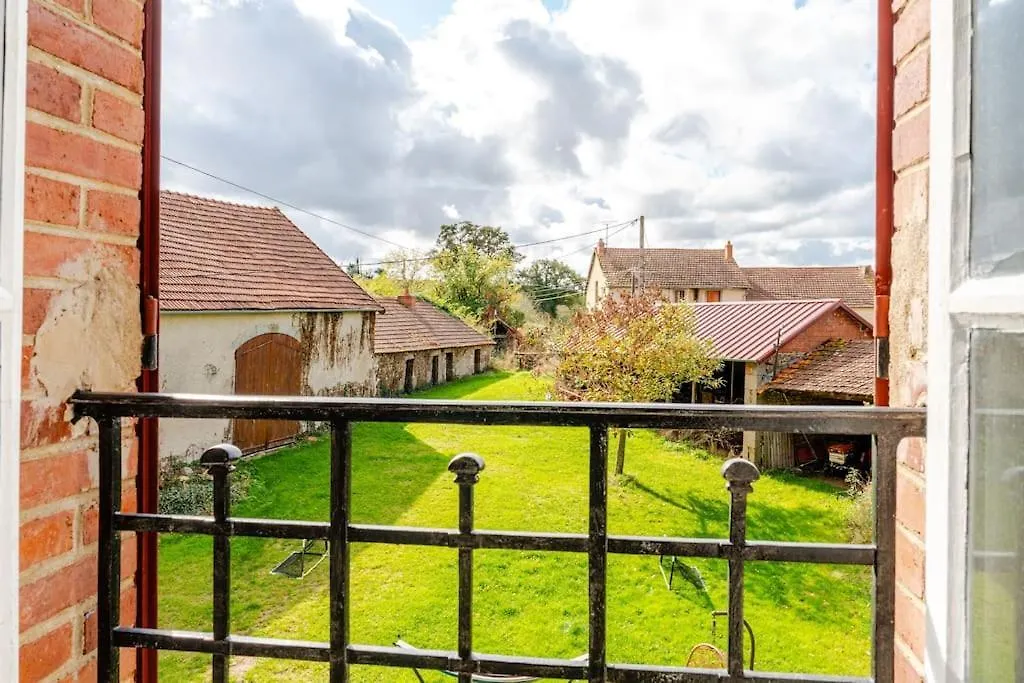 Holiday home Maison Au Chateau La Celle